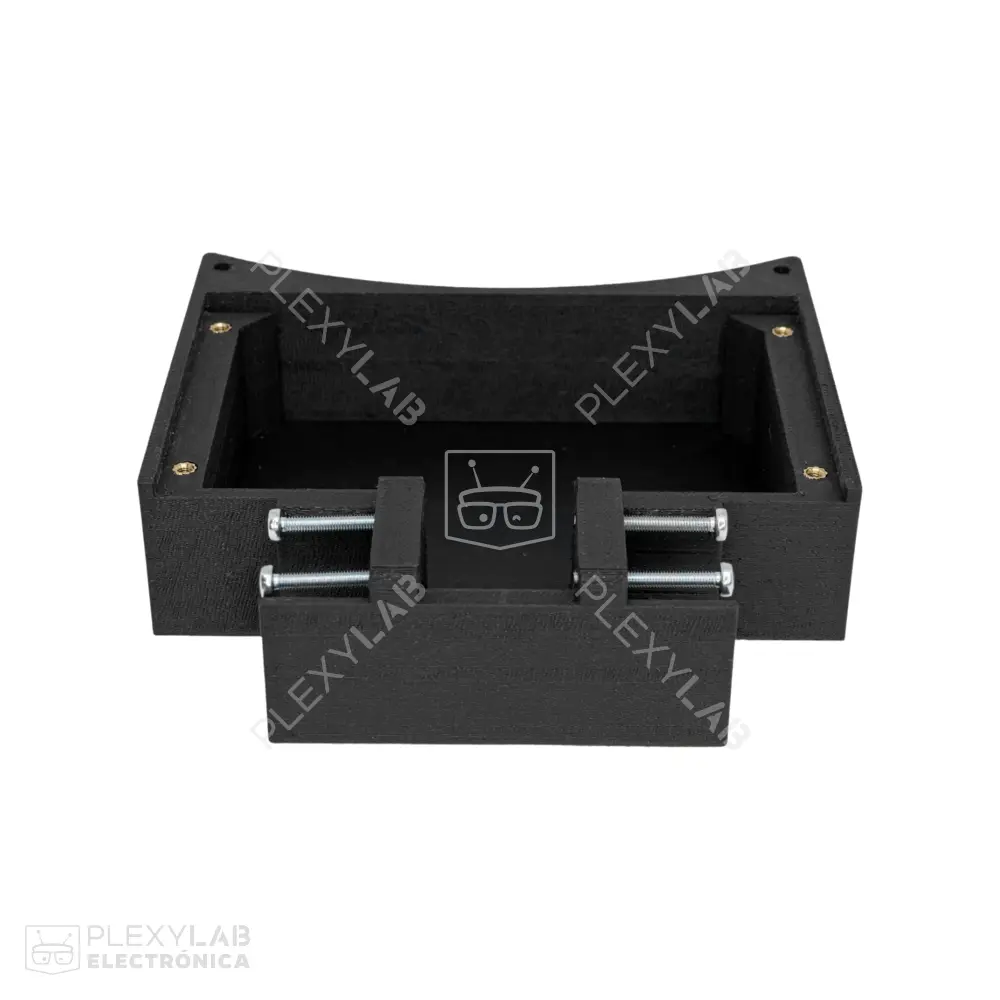 chasis-robot-soccer-amateur-de-13x13-cm-en-impresion-3d-con-acrilico-para-motores-verticales-004