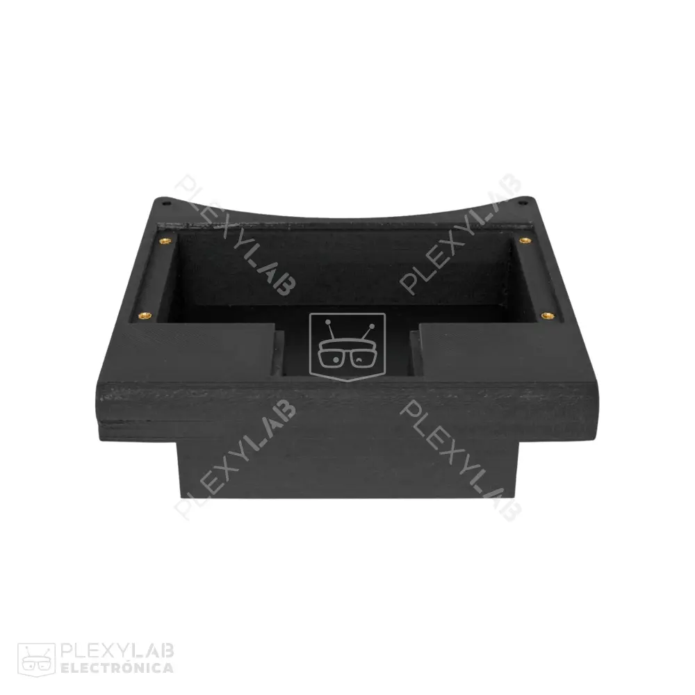 chasis-robot-soccer-amateur-de-15x15-cm-en-impresion-3d-con-acrilico-para-motores-horizontales-003