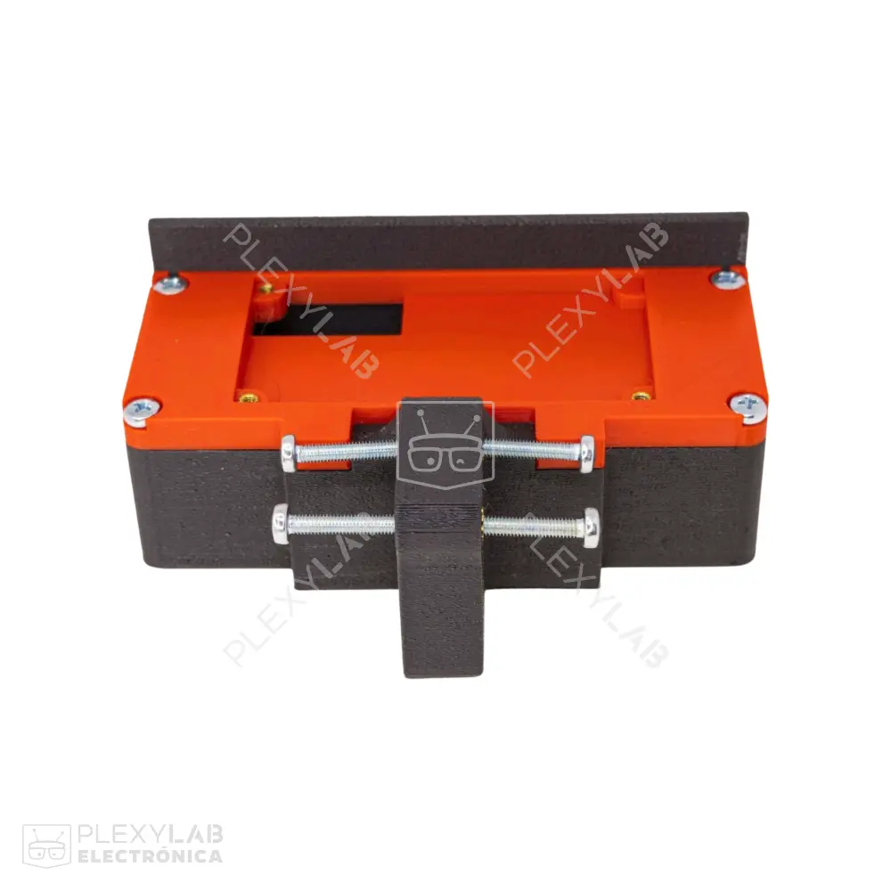 chasis-robot-minisumo-amateur-de-10x10-cm-en-impresion-3d-005