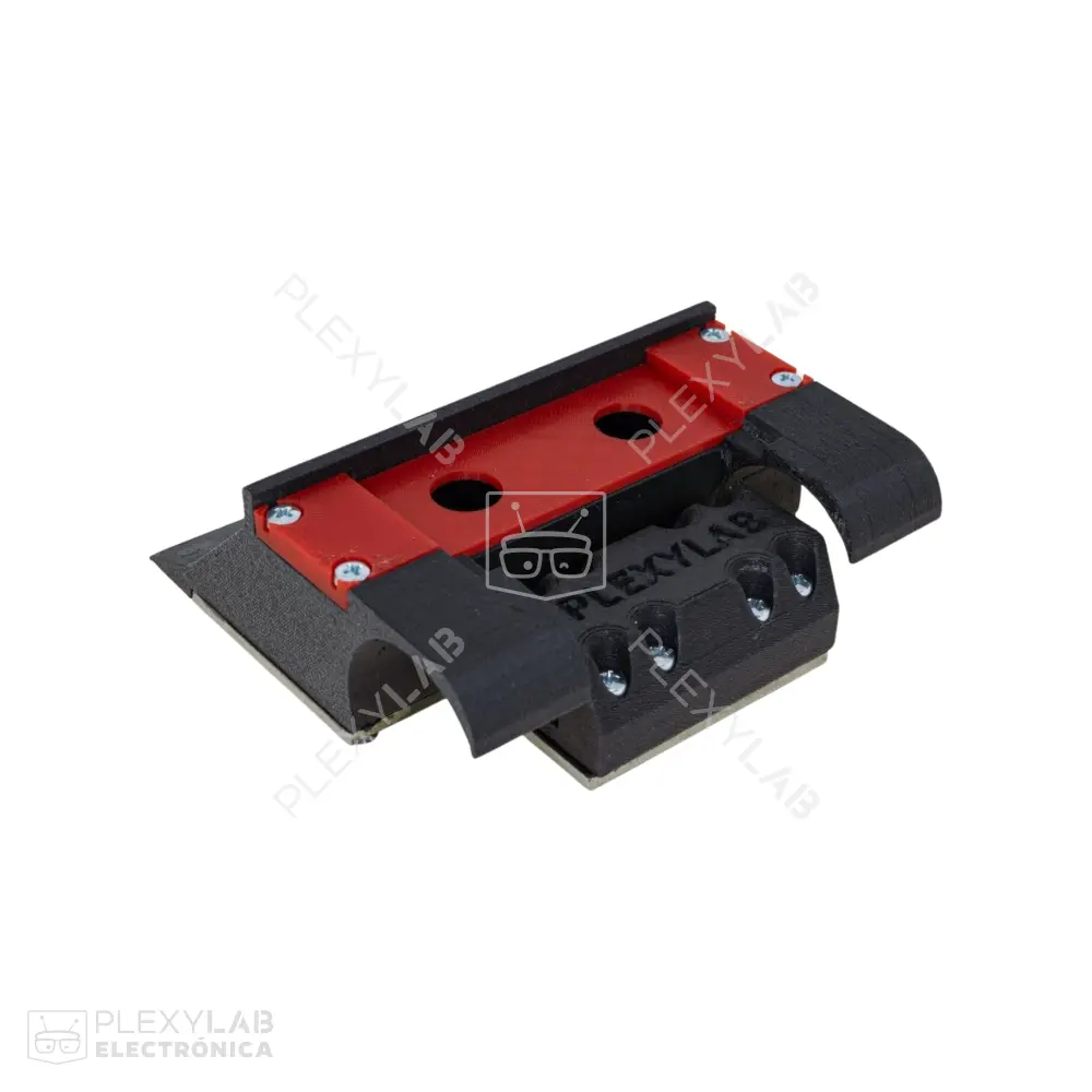 chasis-robot-minisumo-profesional-de-10x10-cm-en-impresion-3d-con-cuchilla-008